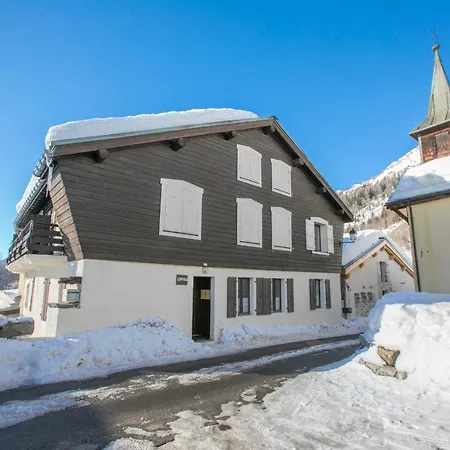 Le Grand-lemps Sleeps 5 Apartament